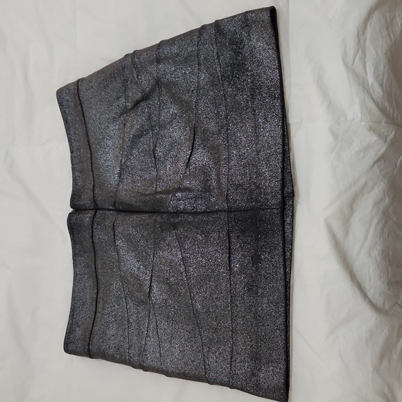 Bundle! EUC Express bodycon skirts Size 8 - Picture 4 of 7